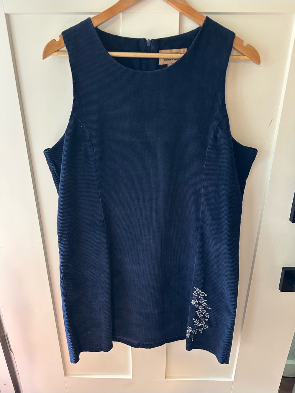 Vintage 90’s/Y2K Navy Corduroy Embroidered Mini Shift Dress